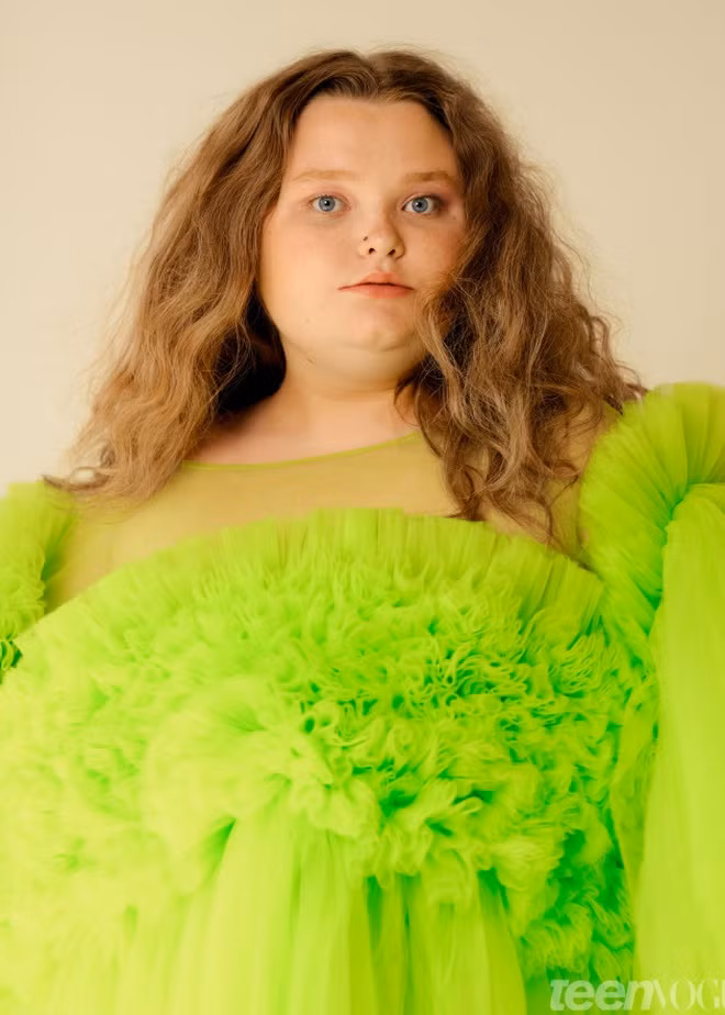 Hoa hau nhi mot thoi bi miet thi vi ve ngoai qua thay doi-Hinh-5