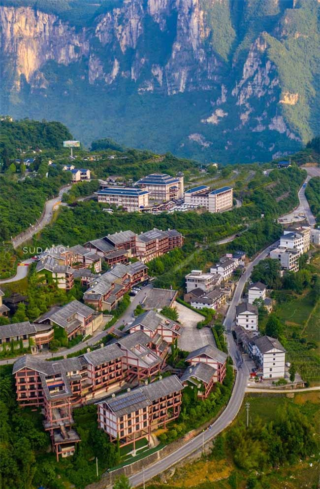 br/> Khiđến nơi này vui chơi và tham quan, bạn nên ở lại trong 2 ngày đểkhám phá hết mọi nơi. 