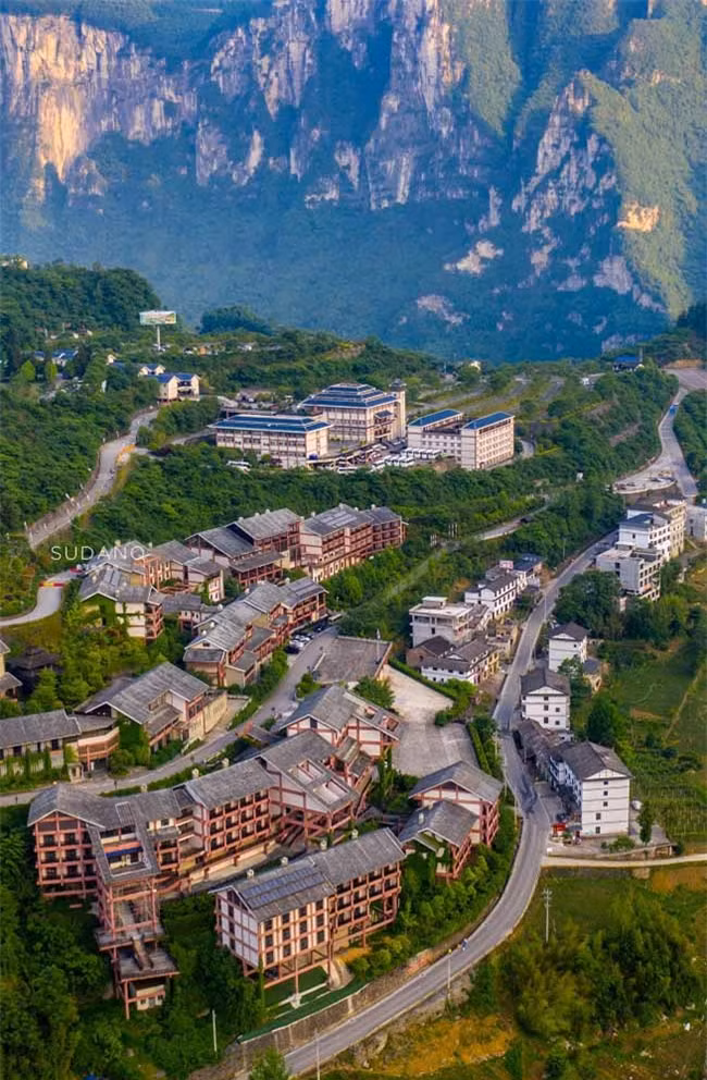 br/> Khiđến nơi này vui chơi và tham quan, bạn nên ở lại trong 2 ngày đểkhám phá hết mọi nơi. 