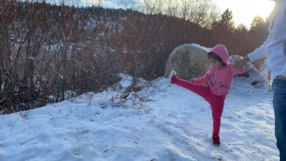 Thanh Thao bi nhac nho vi cho con mac do mong manh nghich tuyet-Hinh-2