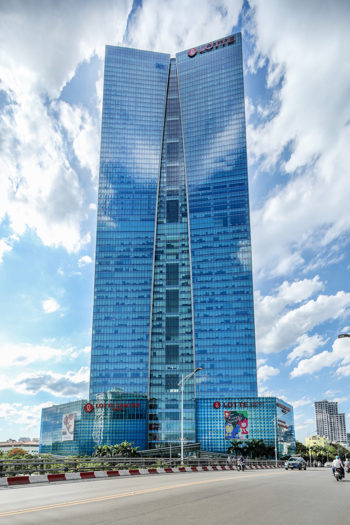 Tòa nhà có chiều cao xếp sau Keangnam là Lotte với 267 m. Công trình được xây dựng trên khu đất 14.094 m2, tổng diện tích mặt sàn 253.134 m2, nằm ngay góc ngã tư Liễu Giai - Đào Tấn (quận Ba Đình), đối diện khách sạn Daewoo Hà Nội. Tổng số vốn của dự án lên đến hơn 400 triệu USD. Tòa nhà cao thứ 3 Việt Nam hiện tại phân bổ khu văn phòng từ tầng 8 đến 31, khu căn hộ dịch vụ từ tầng 33 đến 64 tại tháp phía tây, khách sạn 5 sao từ tầng 33 đến 64 tháp phía đông, trung tâm thương mại từ tầng 1 đến tầng 6, đại siêu thị nằm ở tầng hầm 1.