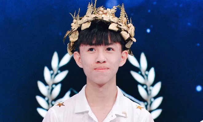 Chang trai gay tiec nuoi nhat chung ket Olympia 2020 bat ngo voi diem thi THPT