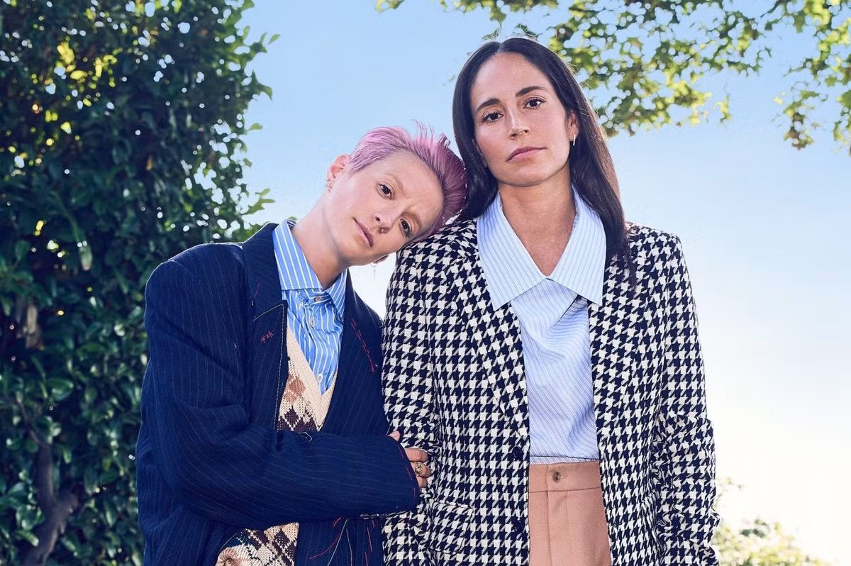 Năm 2017, lần đầu tiên trong sự nghiệp của mình, Sue công khai giới tính của mình với công chúng. Đồng thời, cô xác nhận rằng mình và Megan, người công khai là đồng tính nữ từ năm 2012, đang hẹn hò. “Tôi đồng tính và Megan là bạn gái của tôi. Tôi không giữ bí mật những chuyện này với gia đình và bạn bè”, cô chia sẻ với ESPNW. Ảnh: Beau Grealy.