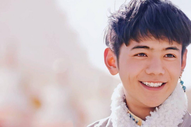 Chang chan bo noi tieng voi nu cuoi toa nang-Hinh-5