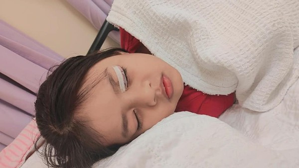 Tai nan xay ra voi co con gai nho vi su vo y cua nguoi me-Hinh-3