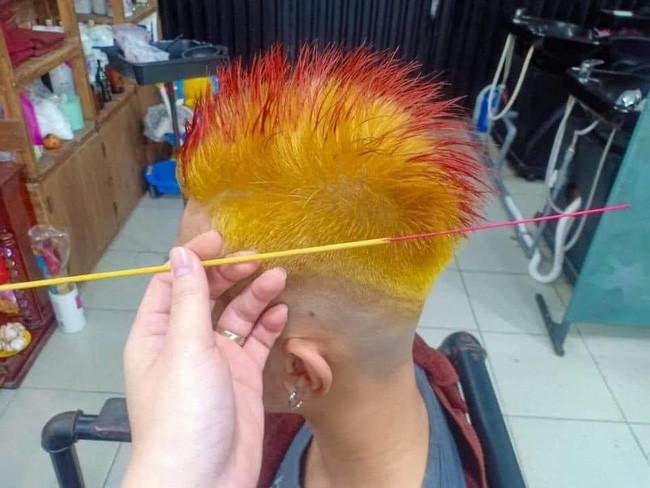 Mái tóc đậm chất "tâm linh truyền thống"...