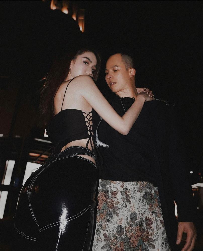 Vu Khac Tiep 5 lan 7 luot so mo vung nhay cam cua Ngoc Trinh-Hinh-4