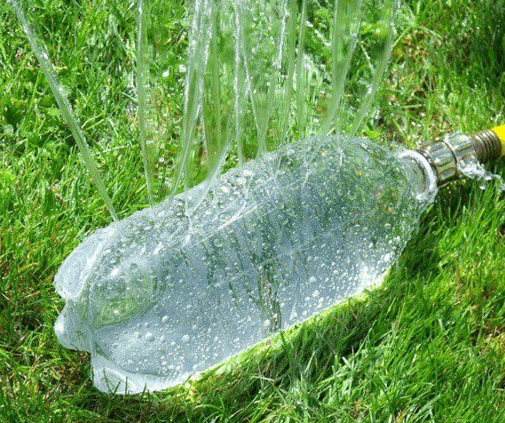 Cho 2 chai nuoc vao giat cung ao quan, ban se thay su khac biet-Hinh-7