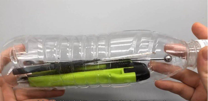 Cho 2 chai nuoc vao giat cung ao quan, ban se thay su khac biet-Hinh-4