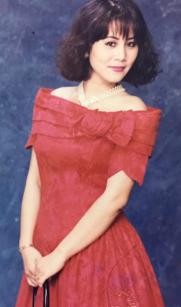 NSND Minh Hang: Tai hoa hiem gap nhung duong chong con lai khong may man-Hinh-3