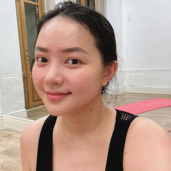 Phan Nhu Thao khoe lan da cang bong, lien tuc lay lai voc dang xinh dep-Hinh-2