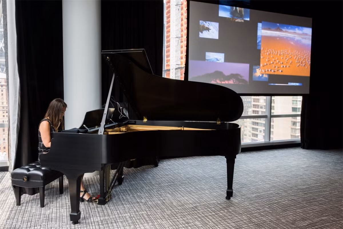  Tòa nhà cũng bố trí một chiếc đàn dương cầm để những cư dân thể hiện tài năng âm nhạc của mình.