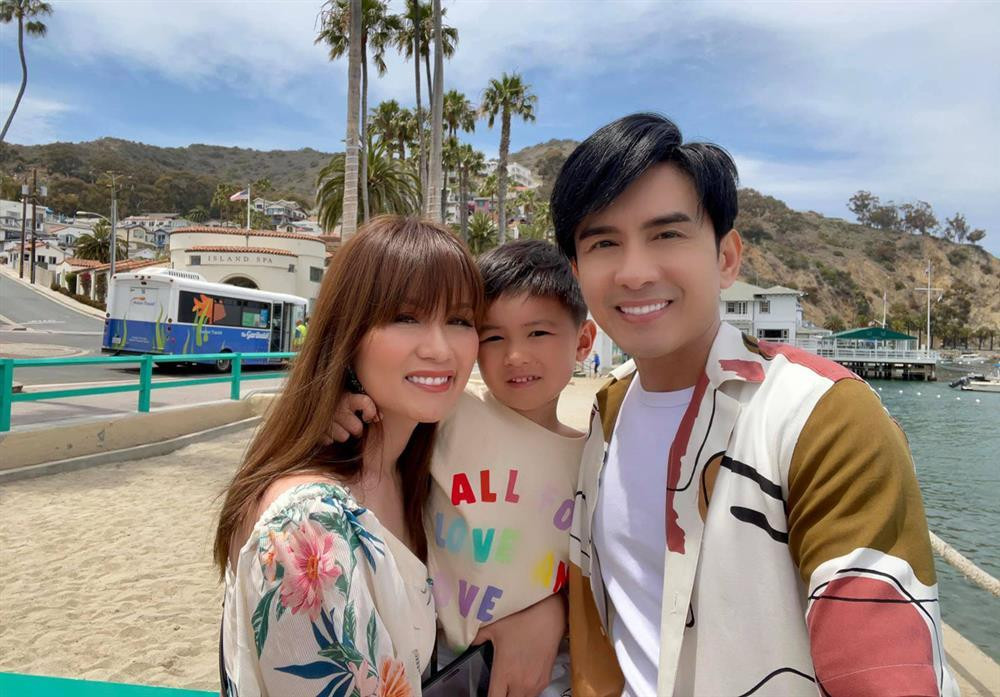 Vo chong Dan Truong ly hon, hoa hau Phuong Le dua ly do soc