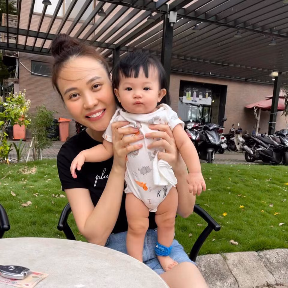 Khi con minh bi so sanh voi con Ha Ho, Dam Thu Trang phan ung sao?