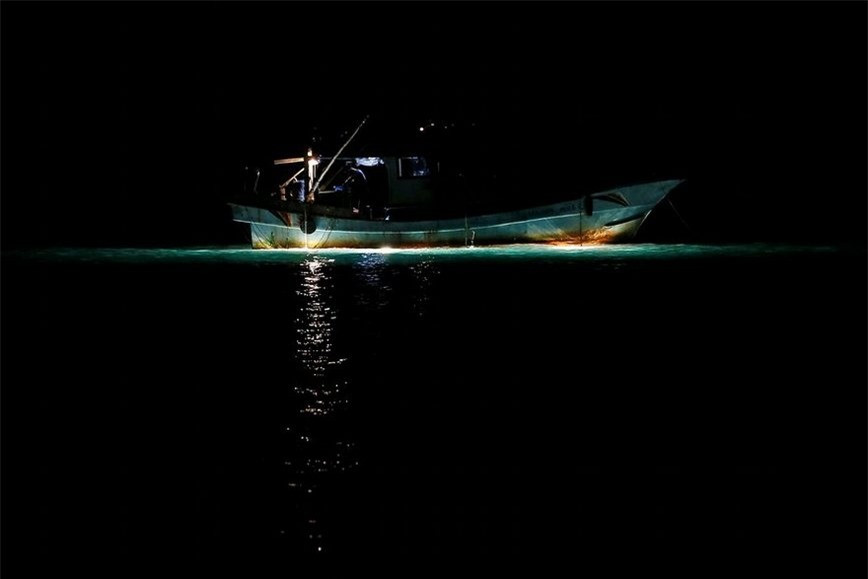 Độc đáo nghề đánh cá bằng lửa ảnh 4