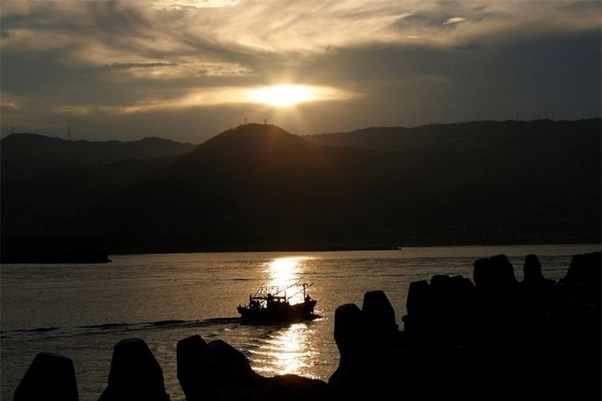 Độc đáo nghề đánh cá bằng lửa ảnh 1