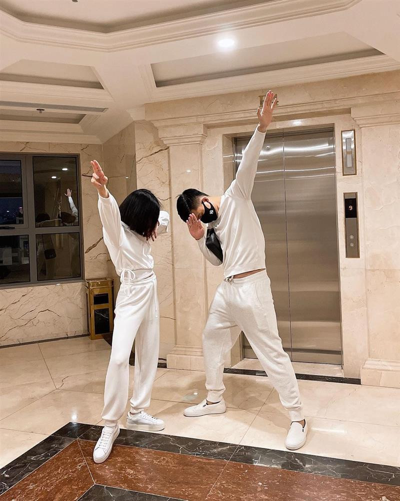 Thuc hu chuyen Le Quyen - Lam Bao Chau di mua nhan cuoi-Hinh-3