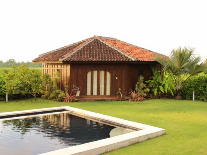 Mẫu nhà cấp 4 bằng gỗ này được thiết kế với những giá trị truyền thống và hiện đại đan xen