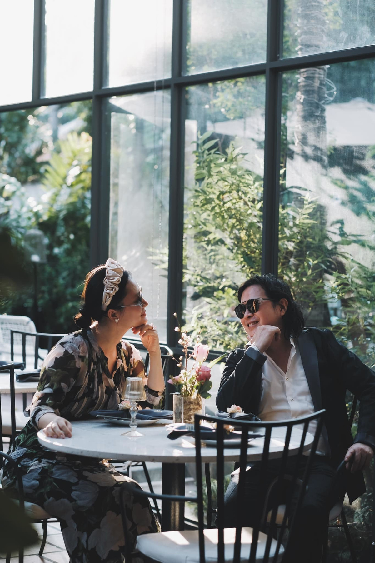 9 năm trước, nữ diễn viên kết hôn với một doanh nhân và có cuộc sống hạnh phúc từ đó đến nay với cuộc sống vật chất sung túc.