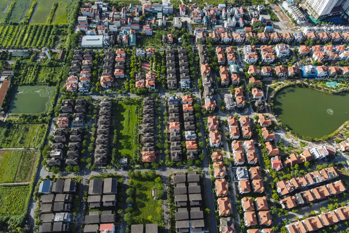 Khu đô thị Thiên đường Bảo Sơn sở hữu vị trí “vàng” phía tây Hà Nội, ngay mặt đường Lê Trọng Tấn kéo dài (xã An Khánh, Hoài Đức, Hà Nội), sát trục Đại lộ Thăng Long và cách trung tâm thủ đô 10 km. Đây là một phần trong tổng thể dự án xây dựng, phát triển khu đô thị mới tại An Khánh.