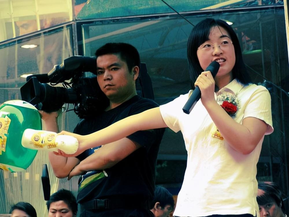 Co gai chan lon tro thanh nu chinh gio ra sao?-Hinh-9