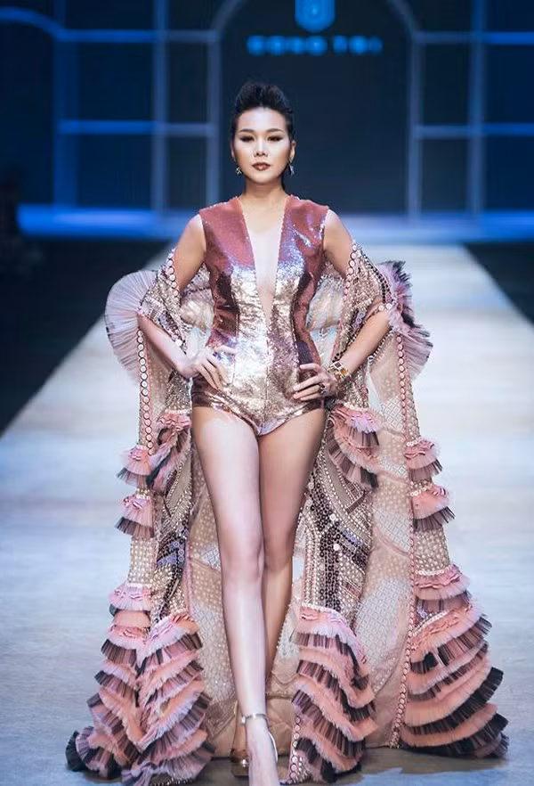 Thanh Hằng: Nằm ngoài "tâm bão" yêu trai trẻ của mỹ nhân Việt - Hình 2 Thanh Hang: Nam ngoai