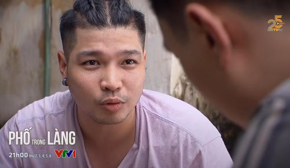 Bat ngo voi cuoc song doi thuc cua 