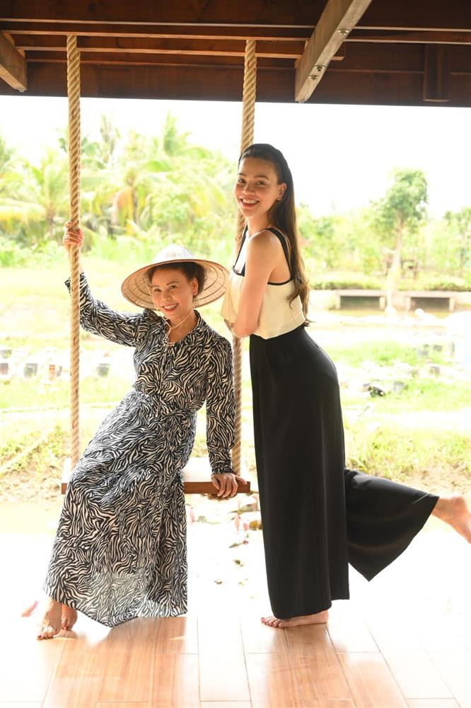 Ngoai hinh bo me Ho Ngoc Ha tu xua den nay-Hinh-15