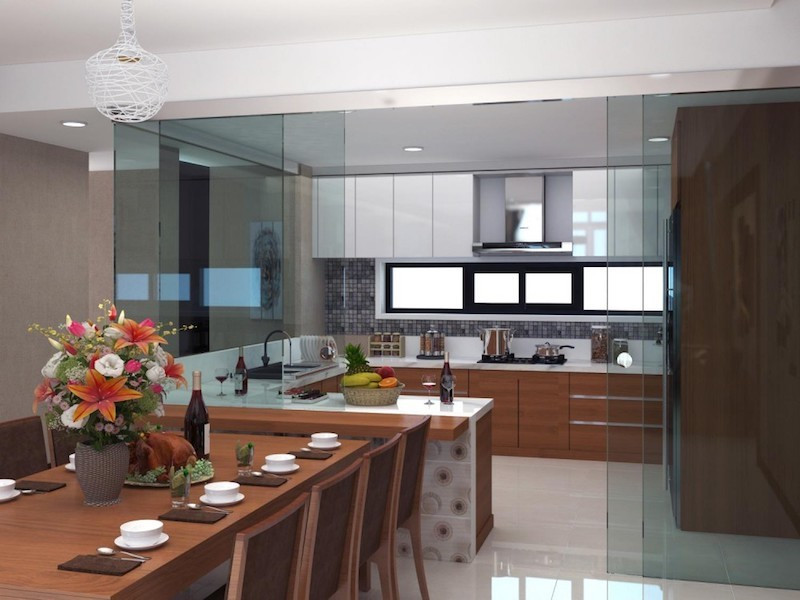 Thiết kế tủ bếp chữ U đầy đủ công năng kết hợp với bàn ăn tạo nên không gian tiện nghi, hiện đại