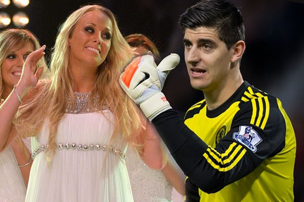 Năm 2014, Courtois bị Jeny Sanchez - nhân viên của một quán bar - lên tiếng tố cáo việc lừa dối bạn gái Marta. Cả hai lén lút qua lại tại một khách sạn địa phương. Tháng 8/2015, Courtois tiếp tục bị người mẫu Bỉ Emily Vanhoutte tiết lộ chuyện hẹn hò sau lưng Marta. “Anh ta nhắn tin làm quen qua mạng, nói thích tôi và sau đó thường xuyên nói chuyện. Courtois dễ thương, hài hước nhưng hoàn toàn không đả động đến chuyện đã có bạn gái", Emily chia sẻ.