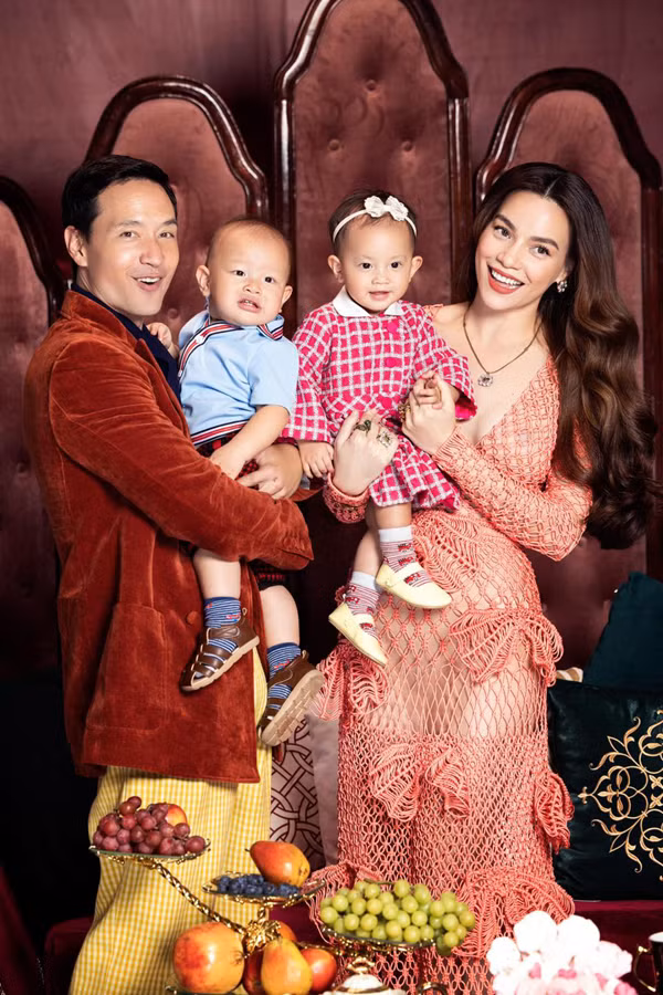 Bo me Ho Ngoc Ha ung xu nhu the nao voi Kim Ly ?-Hinh-4