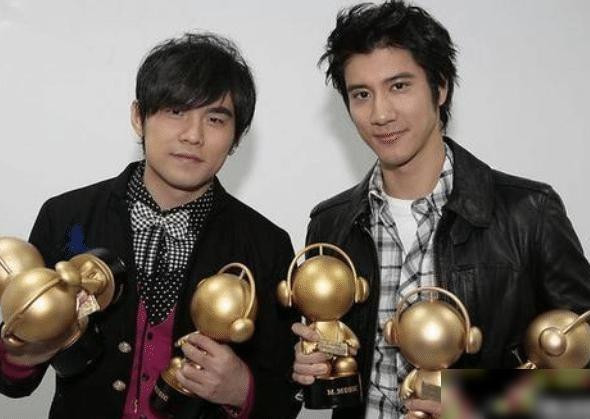 Vi sao Chau Kiet Luan 