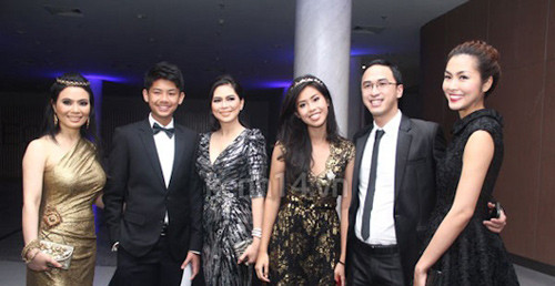 Sao Việt lấy chồng siêu giàu - Hình 12 Sao Viet lay chong sieu giau-Hinh-12