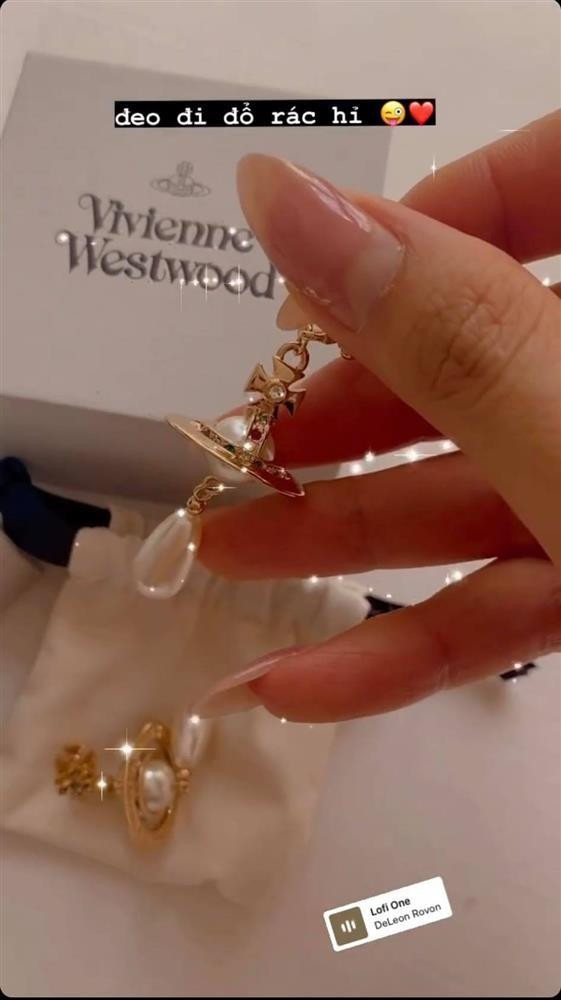 Đào Bá Lộc chi 100 triệu chỉ để mua 2 đôi giày cao gót - Hình 7 Dao Ba Loc chi 100 trieu chi de mua 2 doi giay cao got-Hinh-7