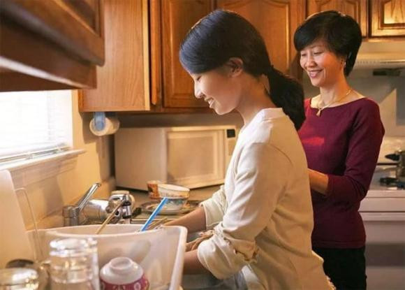 Con dau cho con bu, bo chong toi treu chau lien bi me chong nhac-Hinh-4