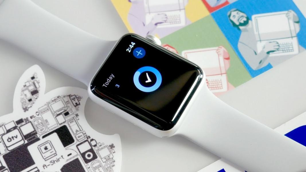 Apple Watch Series 3 GPS giảm 3 triệu đồng, giá còn 4,99 triệu đồng tại Tiki. Đồng hồ thông minh nhà “táo khuyết” sở hữu thiết kế thời trang, sành điệu, trang bị nhiều chức năng thông minh đáp ứng đa dạng nhu cầu giải trí, tập luyện và giải quyết công việc hàng ngày, như thông báo cuộc gọi, trả lời email, theo dõi sức khỏe cũng như cảm biến nhịp tim và nghe nhạc giải trí.
