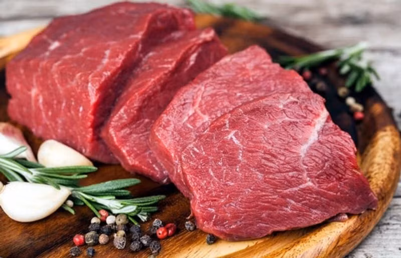 Thay mieng thit bo co 3 dac diem nay tuyet doi dung mua-Hinh-2