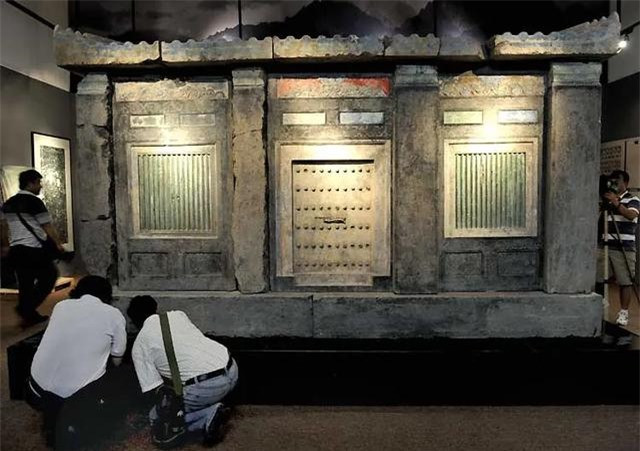 Tên trộm phá tung lăng mộ nghìn tuổi, nhưng để lại một bức tranh mỹ nữ? - Hình 4 Ten trom pha tung lang mo nghin tuoi, nhung de lai mot buc tranh my nu?-Hinh-4