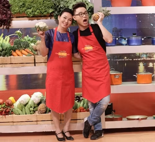 Truc Nhan khoe li xi tu me de, dan mang tram tro voi so tien-Hinh-7