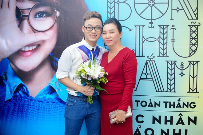 Truc Nhan khoe li xi tu me de, dan mang tram tro voi so tien-Hinh-5