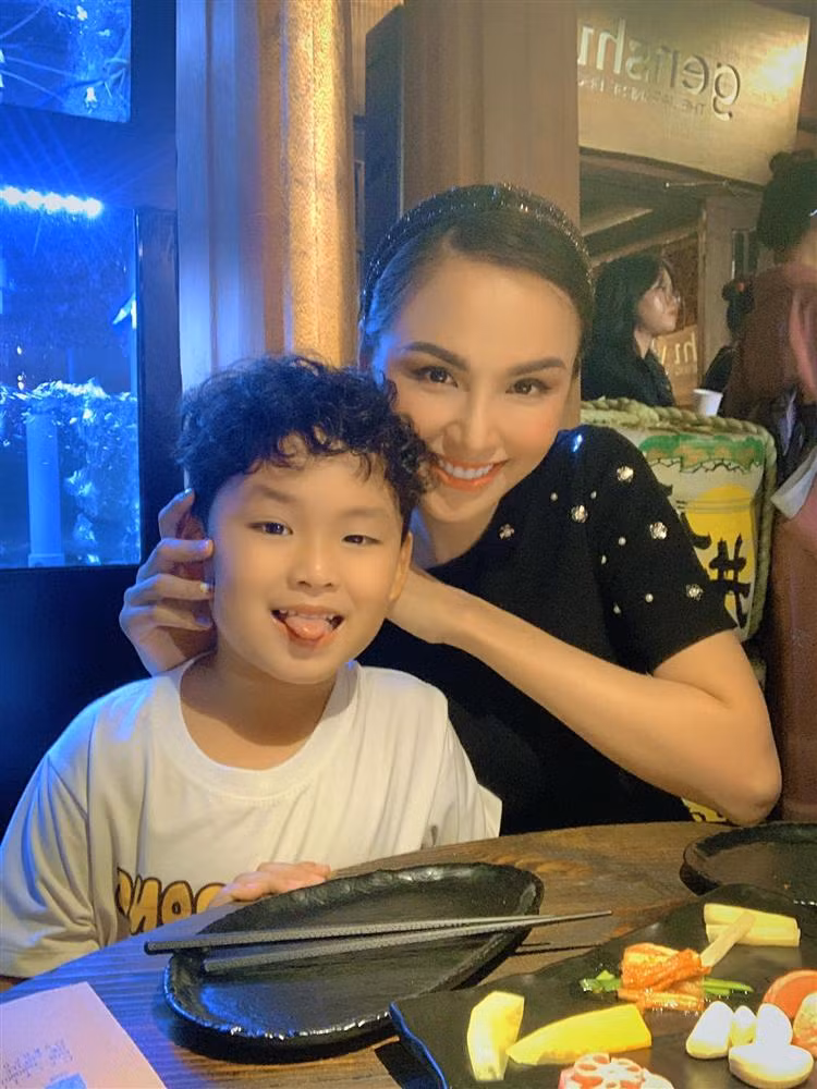 Lo bang chung hoa hau Diem Huong ly hon chong thu 2-Hinh-5