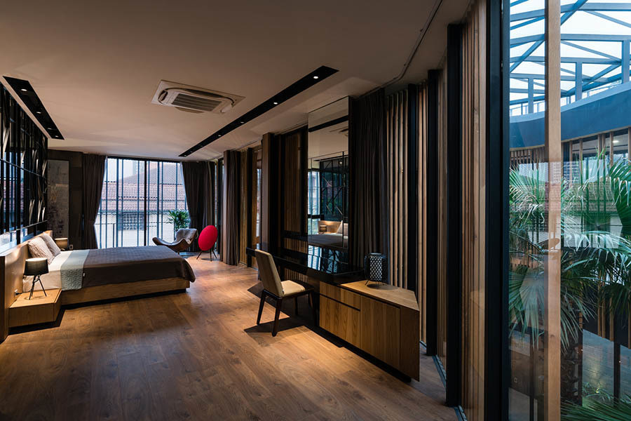 Me man biet thu co cho dau sieu xe ngay phong khach o TP.HCM-Hinh-23