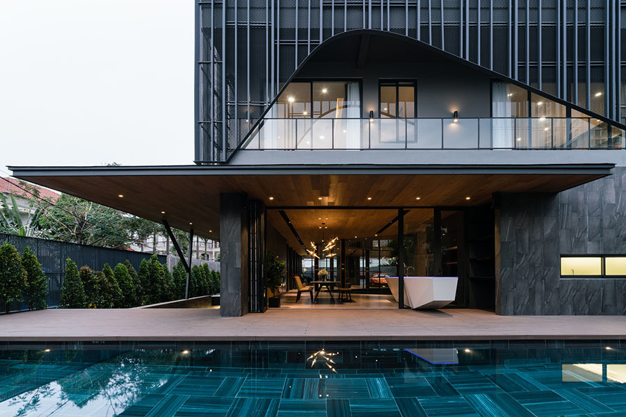 Me man biet thu co cho dau sieu xe ngay phong khach o TP.HCM-Hinh-20