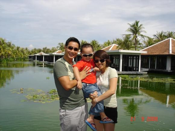 Con trai BTV Hoa Thanh Tung cao lon vuot ca bo me