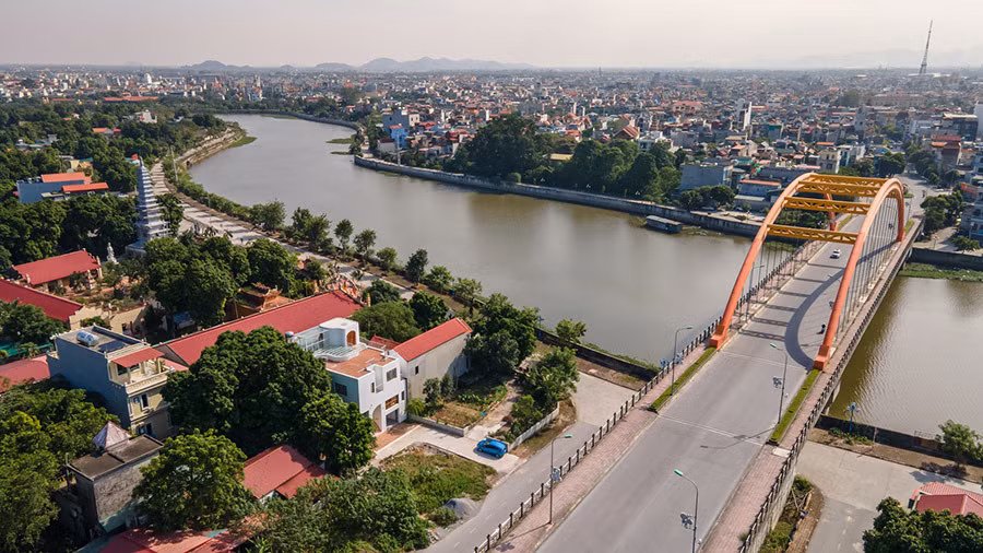 Biet thu trang muot cua nu thiet ke thoi trang voi kien truc tuong phan