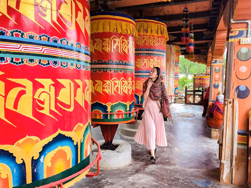 Co gai tung den 25 quoc gia: 