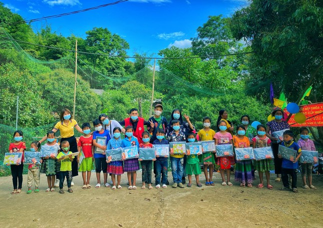 Trong tương lai, Tuấn Ninh cho biết bản thân anh vẫn sẽ giữ cho mình đam mê làm báo. Tuy nhiên, hiện tại anh chàng muốn gắn bó với vùng trà cổ này cho đến khi đời sống của người dân có phần khấm khá hơn. Anh chàng tin rằng: "Ngày hôm nay chính là thành quả từ những nỗ lực của hôm qua. Còn sự nỗ lực của hôm nay lại là niềm hy vọng cho ngày mai. Hãy suy nghĩ về lúc không còn gánh nước nổi, bạn vẫn có nước để uống chứ? Vì vậy dù đã thành công, hãy cố gắng thêm một chút nữa..."