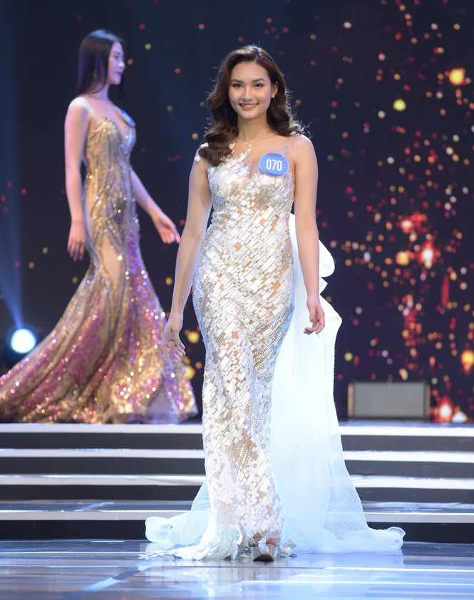 Nu sinh DH Nam Can Tho dang quang Hoa khoi Sinh vien Viet Nam-Hinh-13