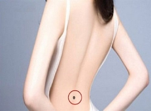 Nam hay nu neu so huu 4 not ruoi nay ca doi di tren tham do-Hinh-2