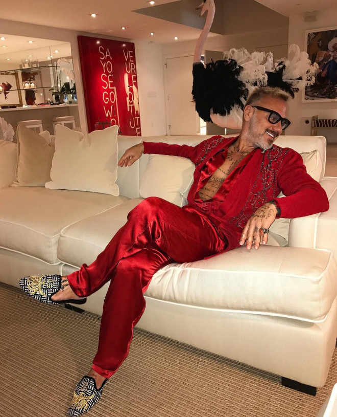 Trieu phu co bap U60 va cuoc song ben my nhan kem 27 tuoi-Hinh-3